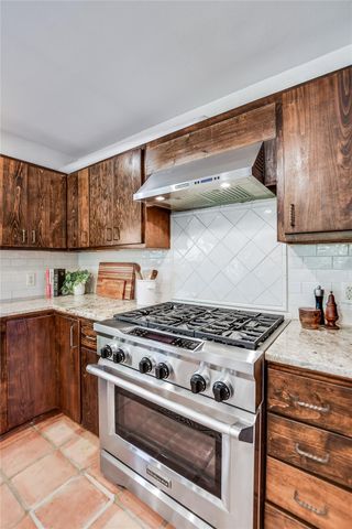14900 Crosscreek DR, Austin, TX 78737