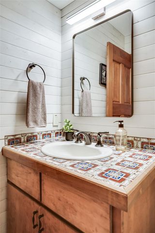 14900 Crosscreek DR, Austin, TX 78737
