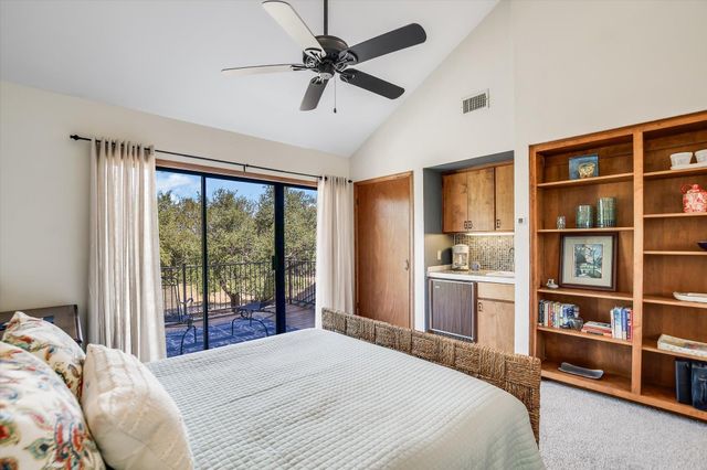14900 Crosscreek DR, Austin, TX 78737