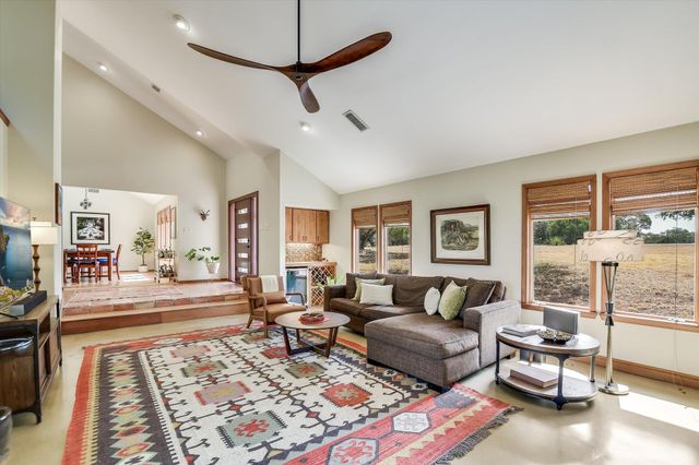 14900 Crosscreek DR, Austin, TX 78737