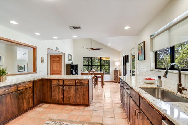 14900 Crosscreek DR, Austin, TX 78737