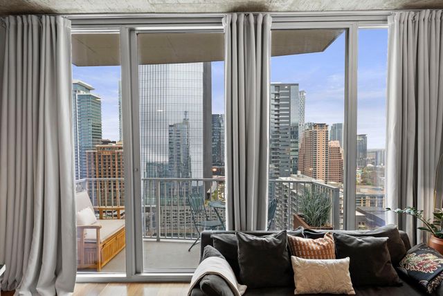 360 Nueces ST 2703, Austin, TX 78701