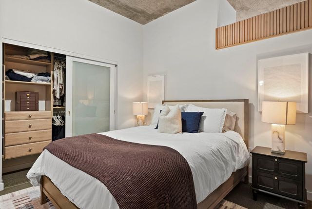 360 Nueces ST 2703, Austin, TX 78701