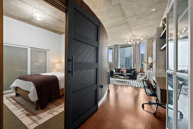 360 Nueces ST 2703, Austin, TX 78701