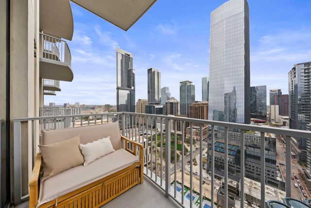 360 Nueces ST 2703, Austin, TX 78701