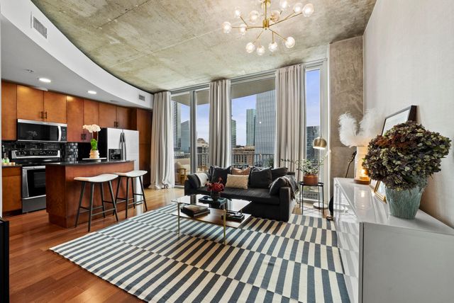 360 Nueces ST 2703, Austin, TX 78701