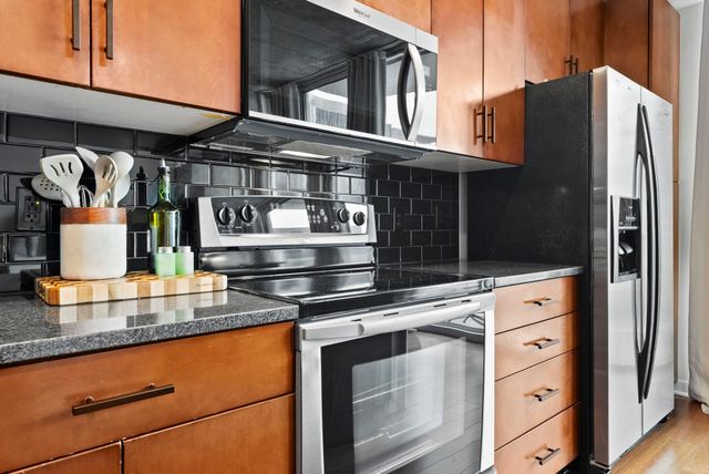 360 Nueces ST 2703, Austin, TX 78701