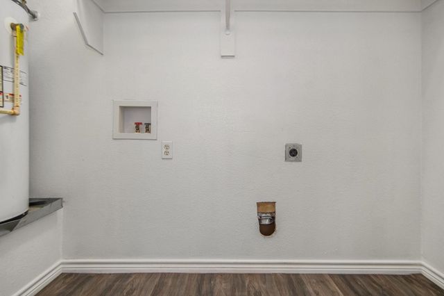 2621 Lee Avenue B, Fort Worth, TX 76164