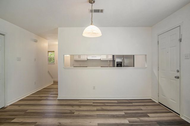 2621 Lee Avenue B, Fort Worth, TX 76164