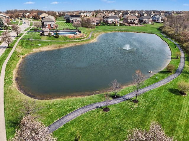 6054 bluffs, Liberty Twp, OH 45044