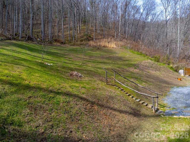 151 High Grove Parkway, Whittier, NC 28789