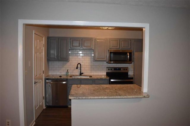 3923 Woodridge Way, Tucker, GA 30084