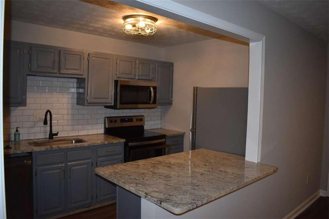 3923 Woodridge Way, Tucker, GA 30084