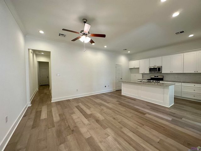 10144 The Grove Ave, Baton Rouge, LA 70836