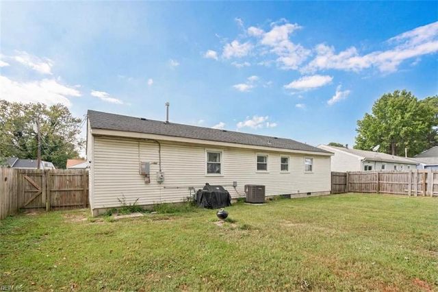 2712 Spruce ST, Norfolk, VA 23513