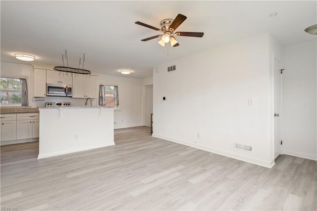 2712 Spruce ST, Norfolk, VA 23513