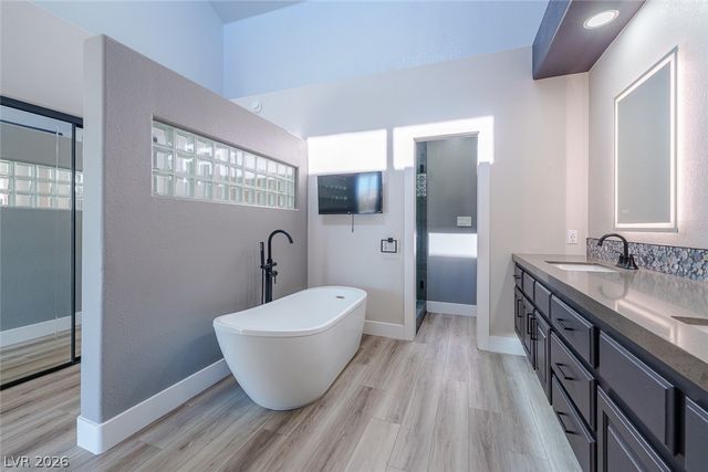 8185 Round Hills Circle, Las Vegas, NV 89113