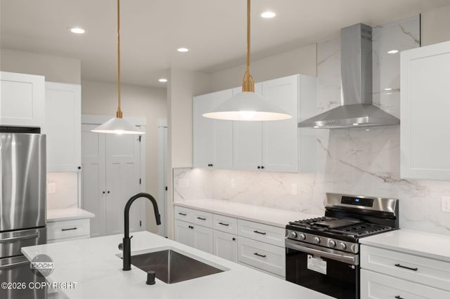 15056 E Alpine Circle, Palmer, AK 99645