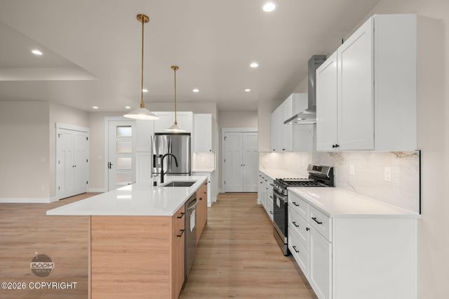 15056 E Alpine Circle, Palmer, AK 99645