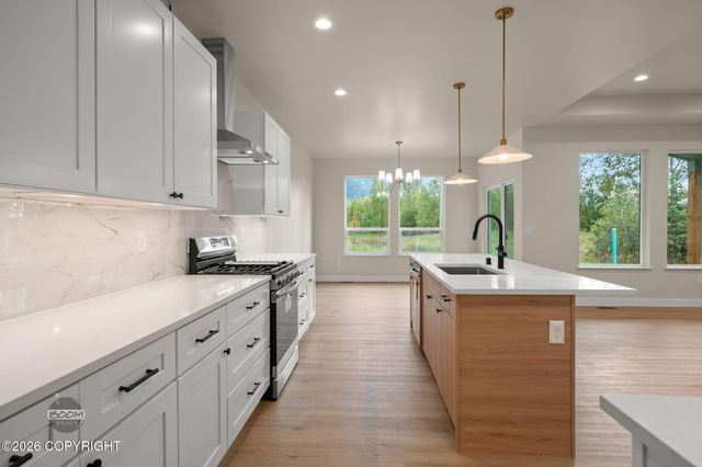 15056 E Alpine Circle, Palmer, AK 99645