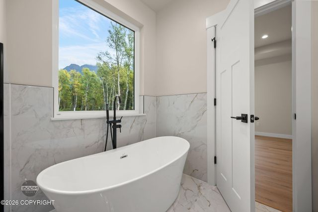 15056 E Alpine Circle, Palmer, AK 99645