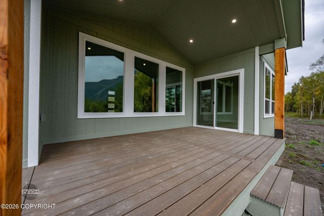15056 E Alpine Circle, Palmer, AK 99645