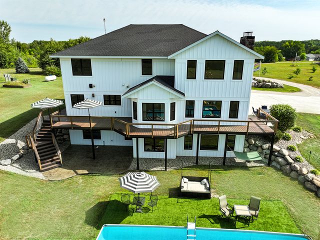 606 Venture Lane NE, Alexandria, MN 56308