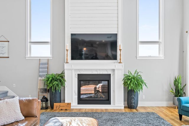 606 Venture Lane NE, Alexandria, MN 56308