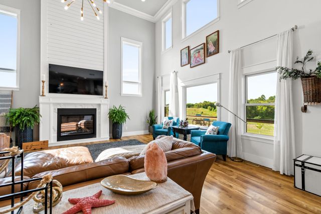 606 Venture Lane NE, Alexandria, MN 56308