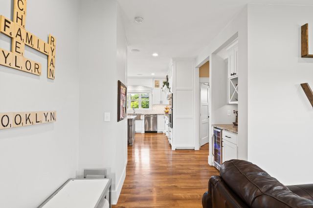 606 Venture Lane NE, Alexandria, MN 56308