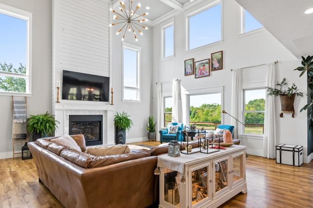 606 Venture Lane NE, Alexandria, MN 56308