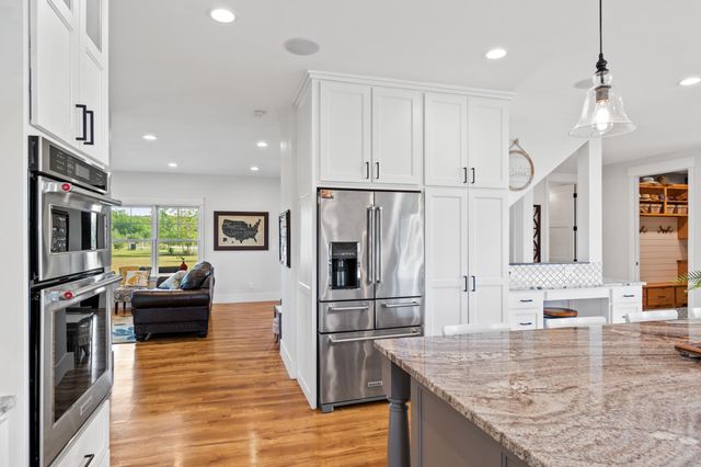 606 Venture Lane NE, Alexandria, MN 56308