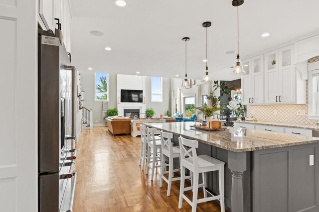 606 Venture Lane NE, Alexandria, MN 56308