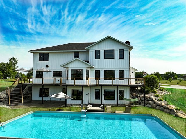 606 Venture Lane NE, Alexandria, MN 56308