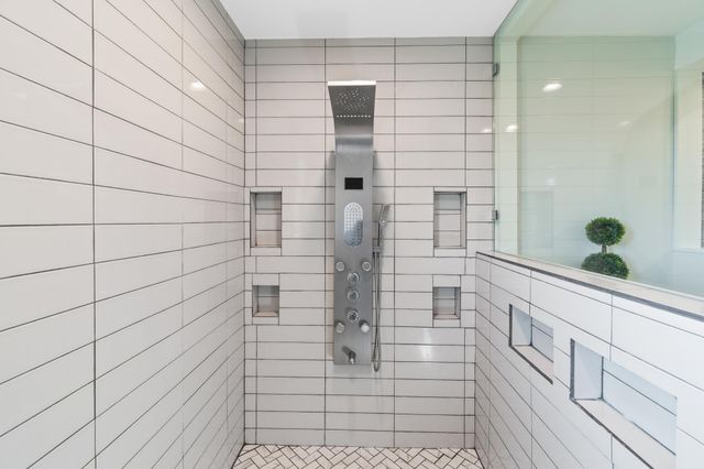 606 Venture Lane NE, Alexandria, MN 56308