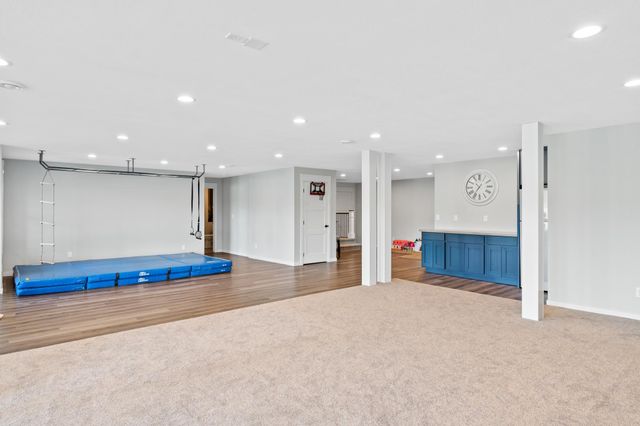 606 Venture Lane NE, Alexandria, MN 56308