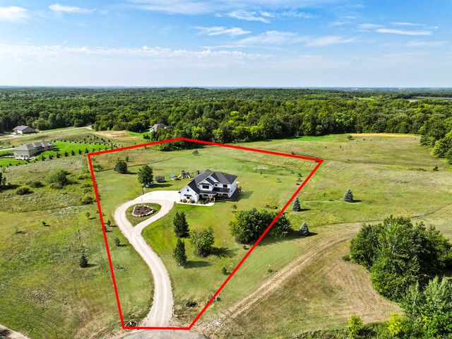 606 Venture Lane NE, Alexandria, MN 56308