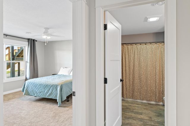 606 Venture Lane NE, Alexandria, MN 56308