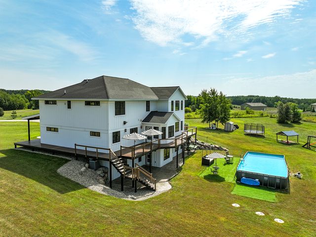 606 Venture Lane NE, Alexandria, MN 56308