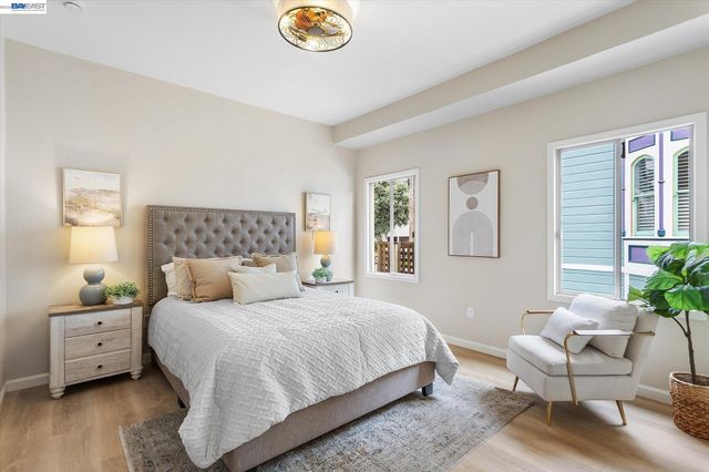 1410 PEARL ST., Alameda, CA 94501