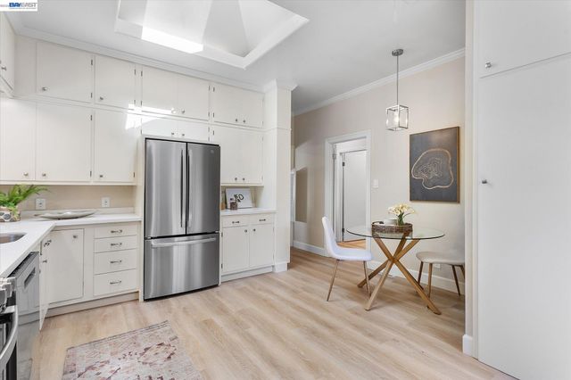 1410 PEARL ST., Alameda, CA 94501