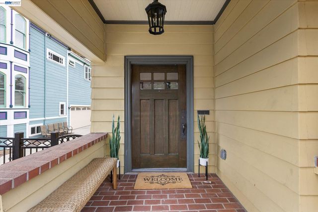 1410 PEARL ST., Alameda, CA 94501