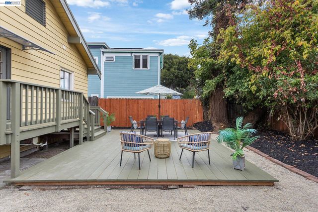 1410 PEARL ST., Alameda, CA 94501