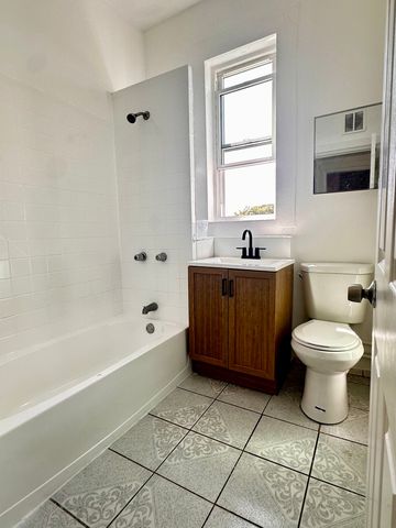 1448 S Rockwell Street 3N, Chicago, IL 60608