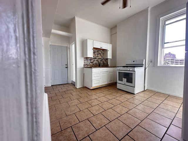 1448 S Rockwell Street 3N, Chicago, IL 60608