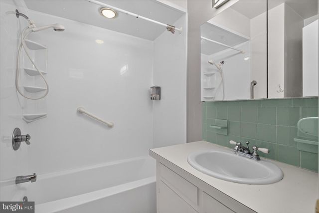 201 WIDDERS, Mechanicsburg, PA 17055