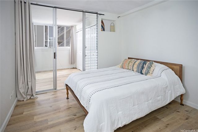 1617 Clark Street 404, Honolulu, HI 96822