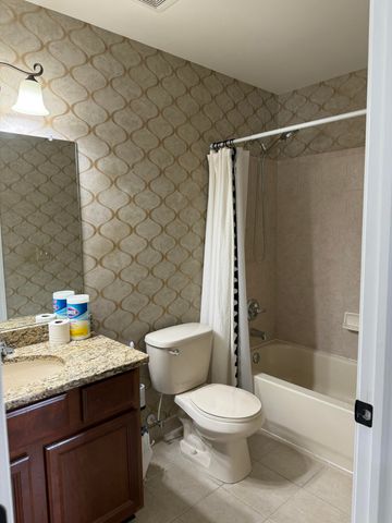2260 Leighton Drive 68, Shelby Twp, MI 48317
