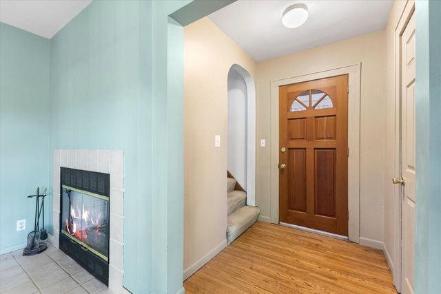 18905 W Linnie Lac PLACE, New Berlin, WI 53146