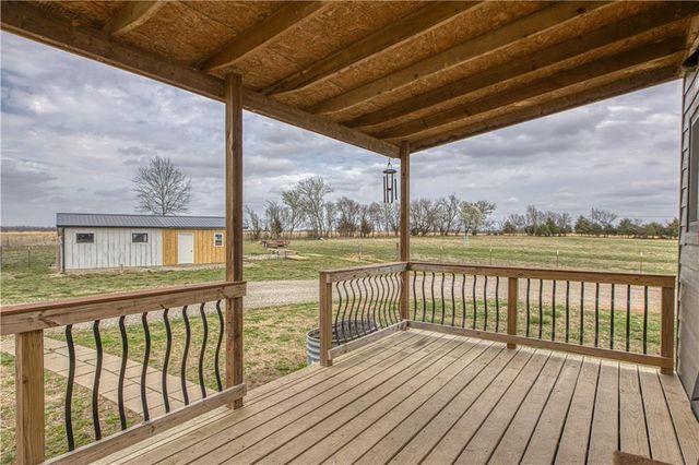 2523 SE Wyandotte Road, Columbus, KS 66725